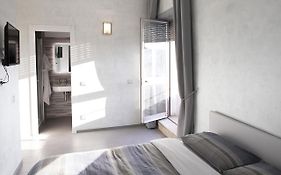 Smart Central Apartments