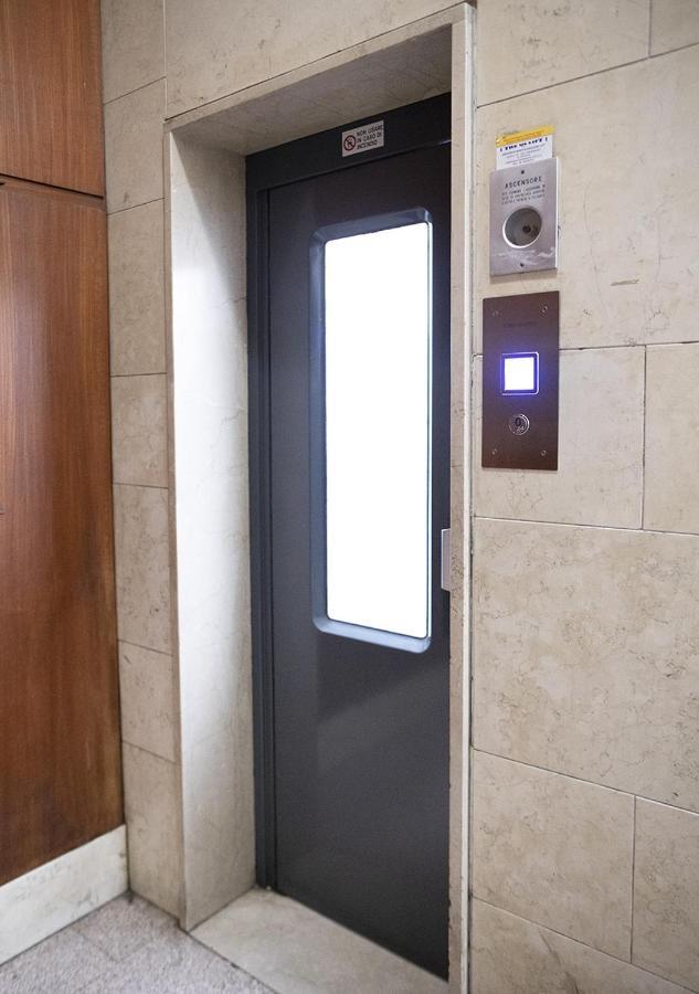Smart Central Apartments Мілан Екстер'єр фото
